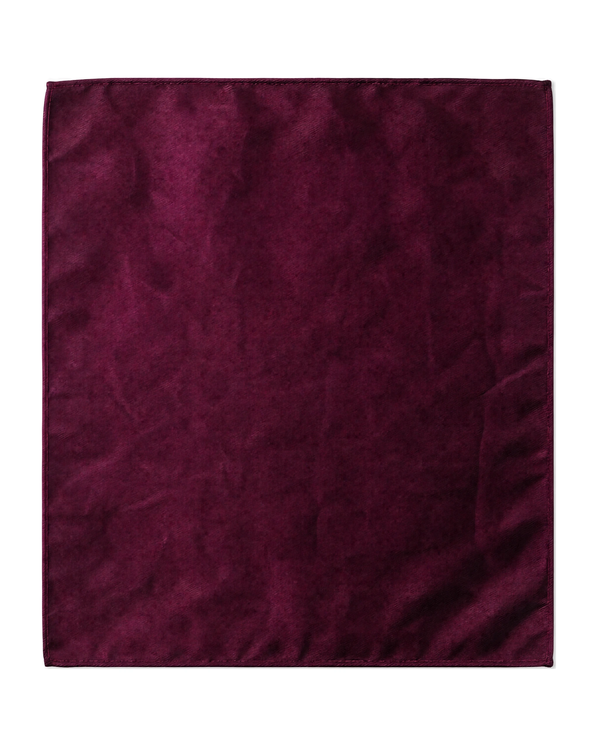 Burgundy silk pocket square from House of Vinterberg